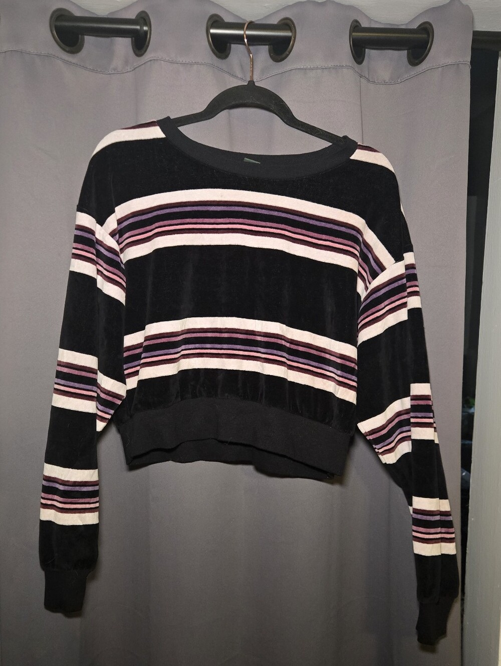 Wild fable Black Velvet Crewneck Sweater with Pink & Purple Stripes
